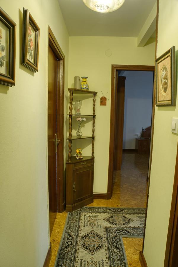 Apartamento Muy Amplio, Con Wifi Y A 12 Minutos Del Centro Gijon Bagian luar foto