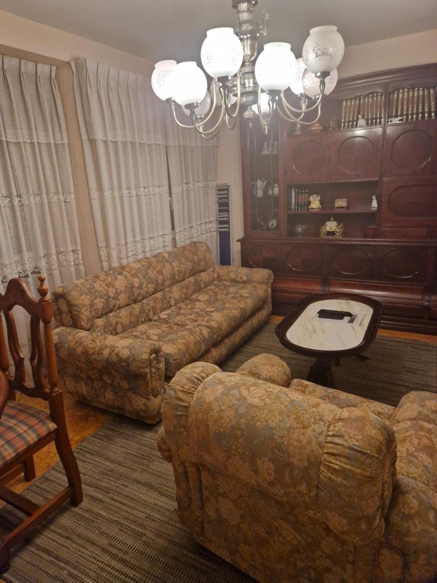 Apartamento Muy Amplio, Con Wifi Y A 12 Minutos Del Centro Gijon Bagian luar foto